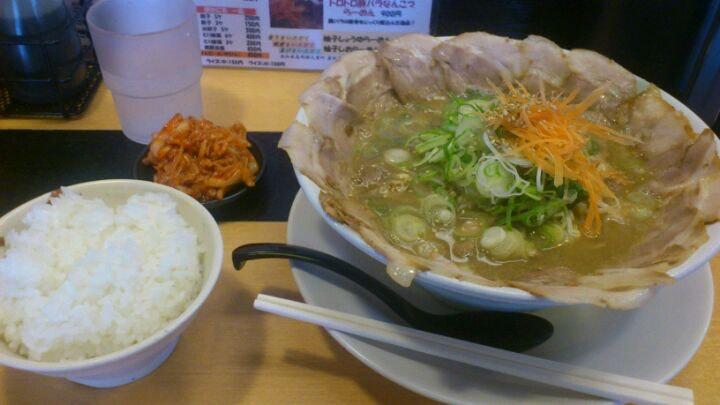 芦屋らーめん庵伊丹店