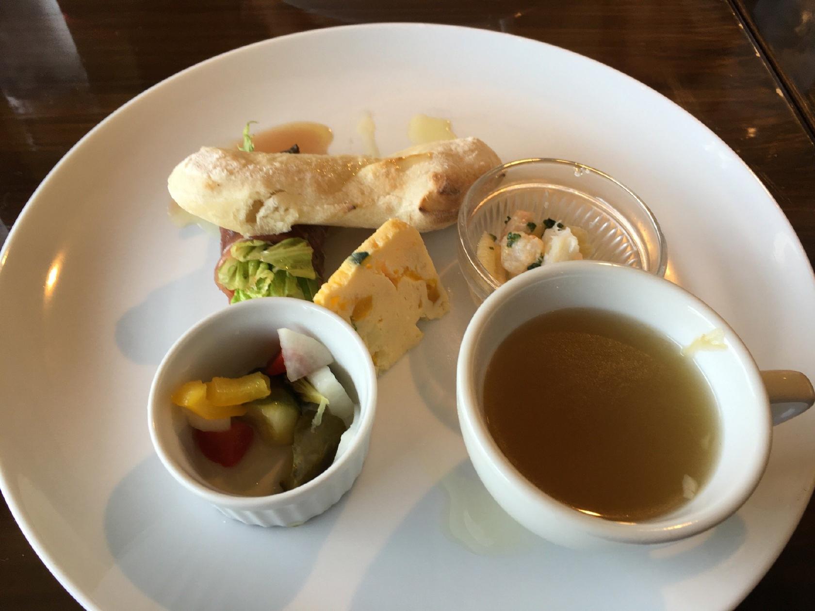 CAFE DINING 我家我屋 弁天町中央図書館前店