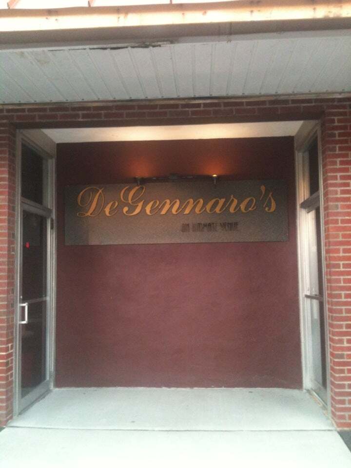 DeGennaro's