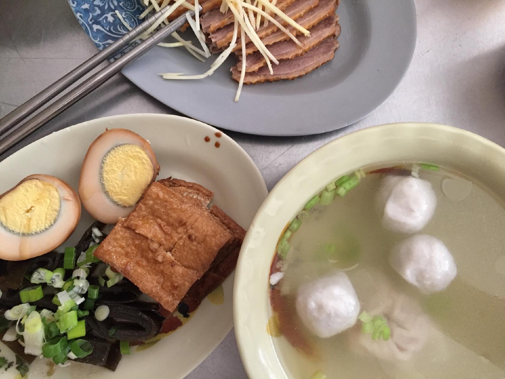 婆婆肉燥飯