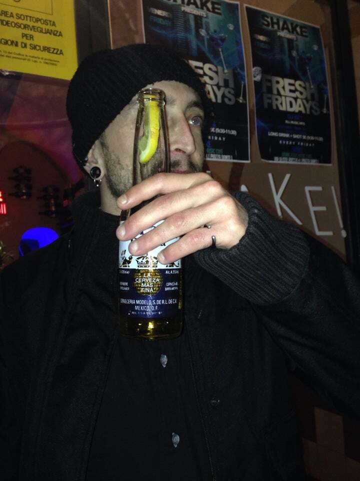 Shake