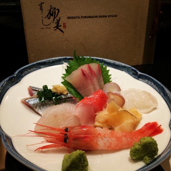 すし柳美