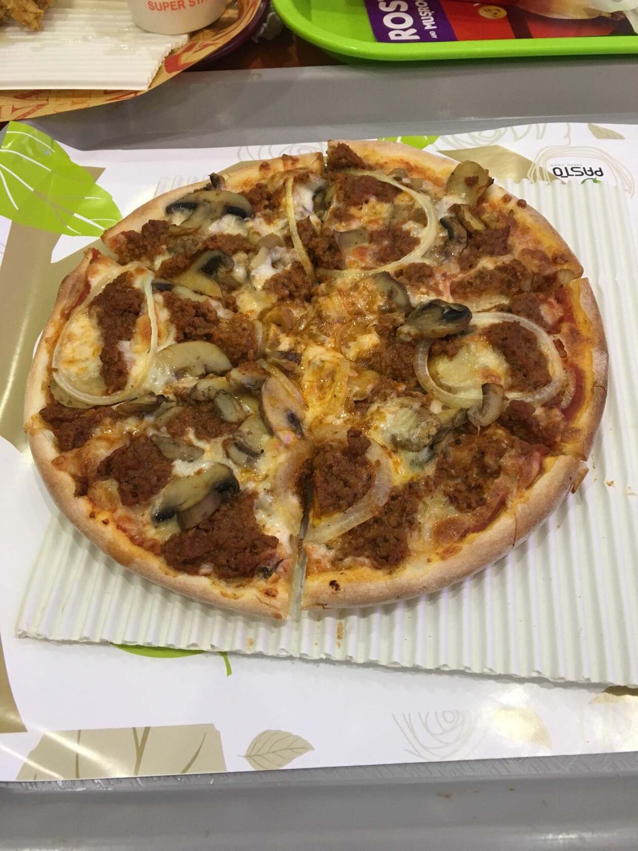رستوران پستو Pesto Restaurant