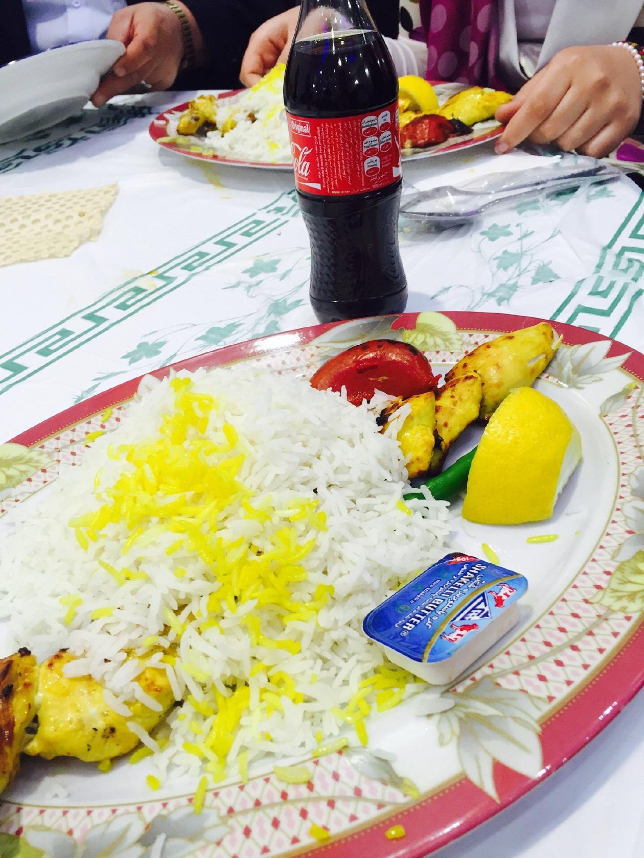 غذاخوری بلوط