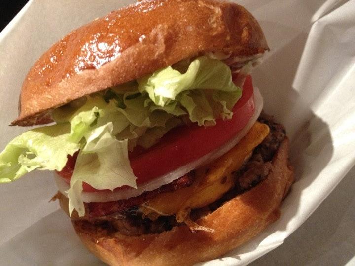 ZATS BURGER CAFE 中野店
