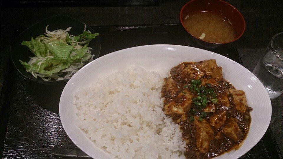 まる八食堂
