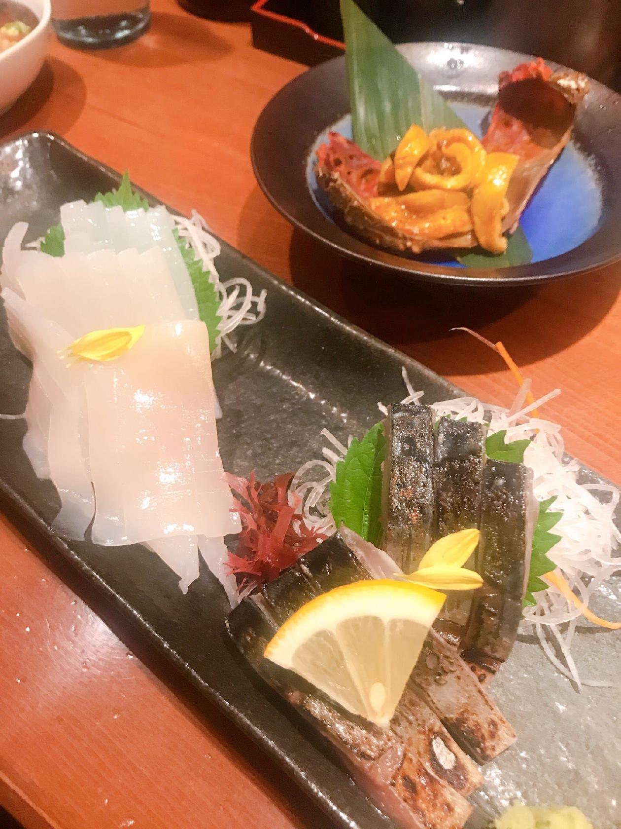 さめ八