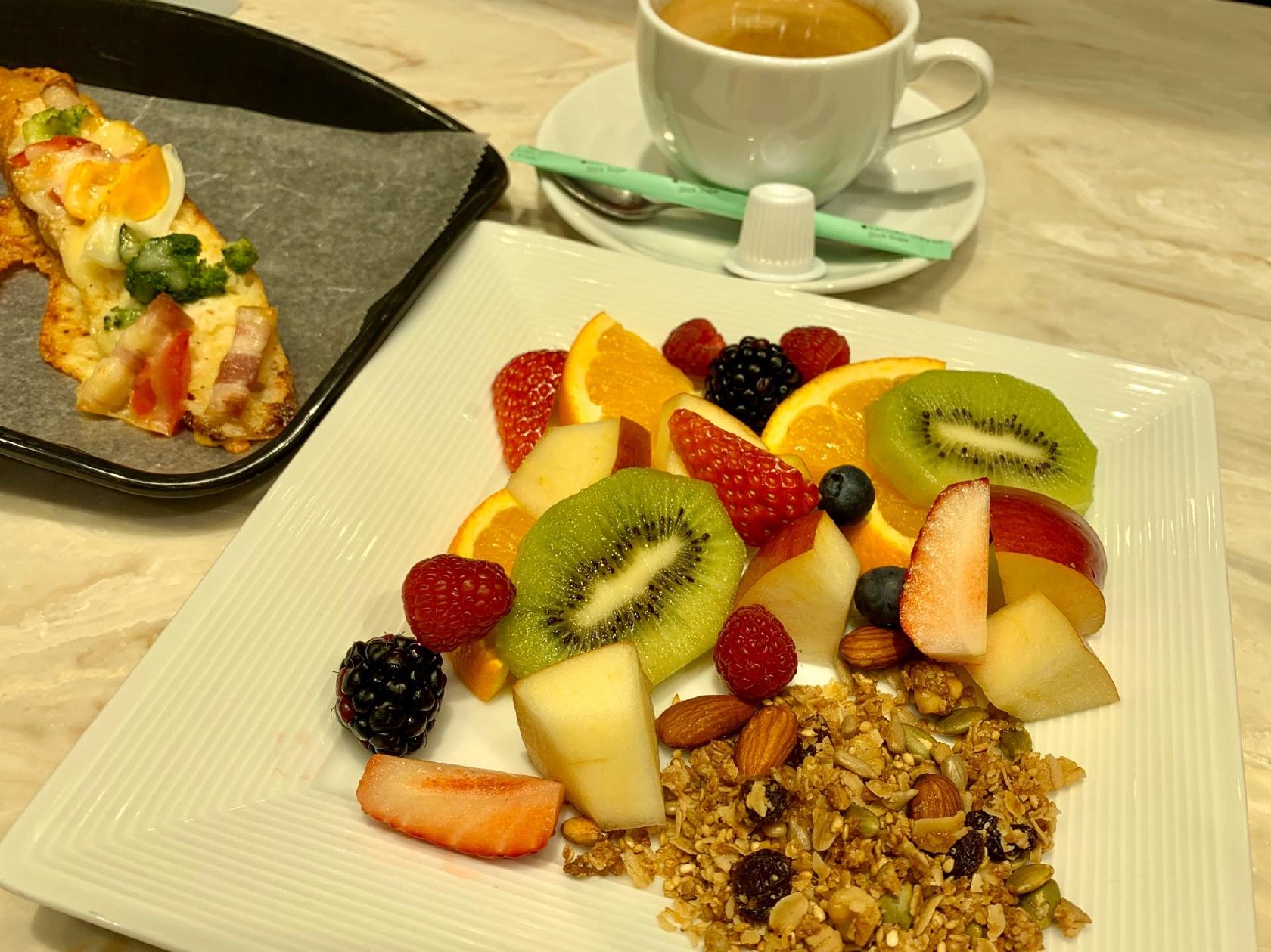 CAFE & BAR GOURMAND STATION