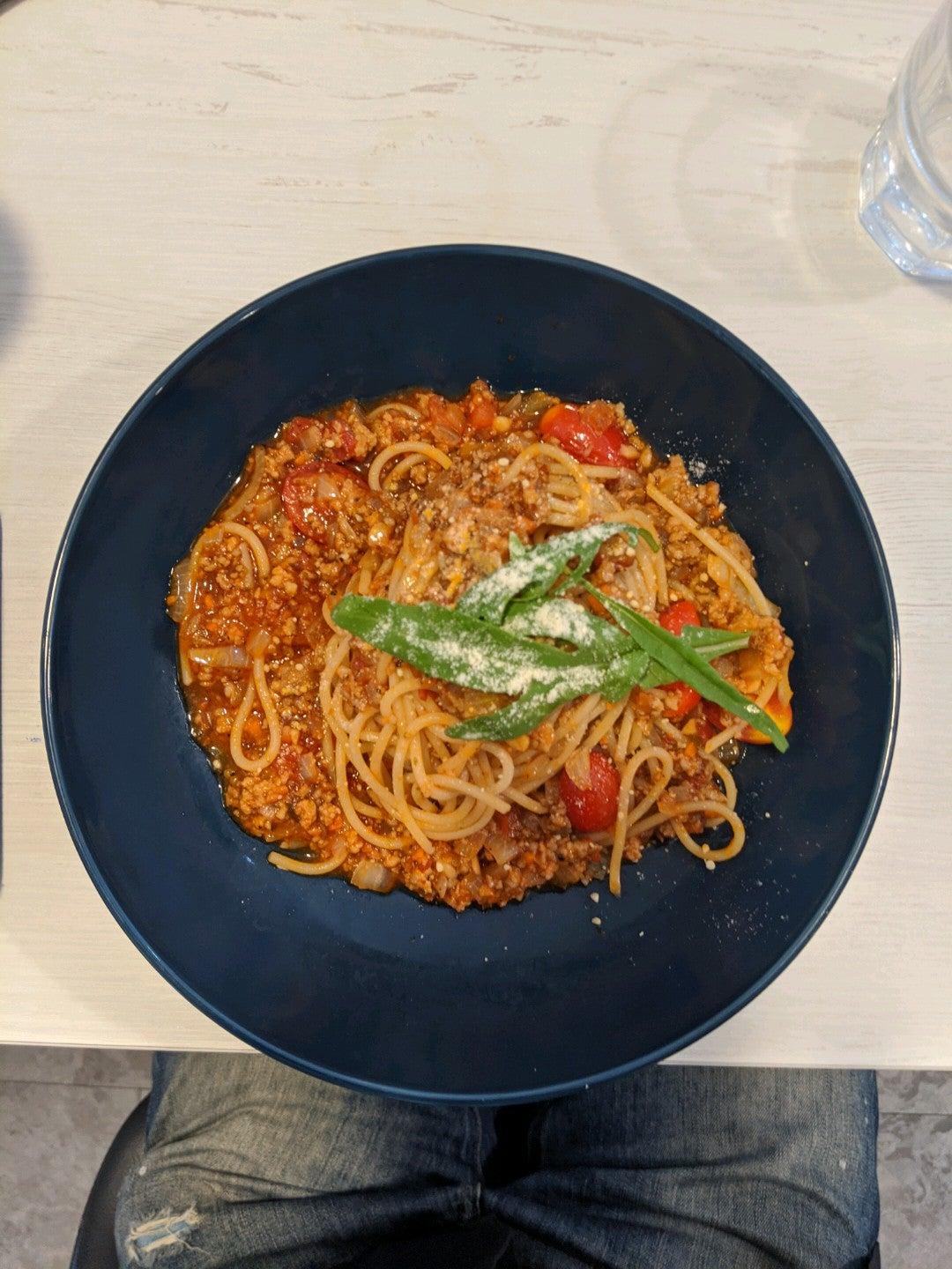 Chow Chow Cafe 巧巧咖啡