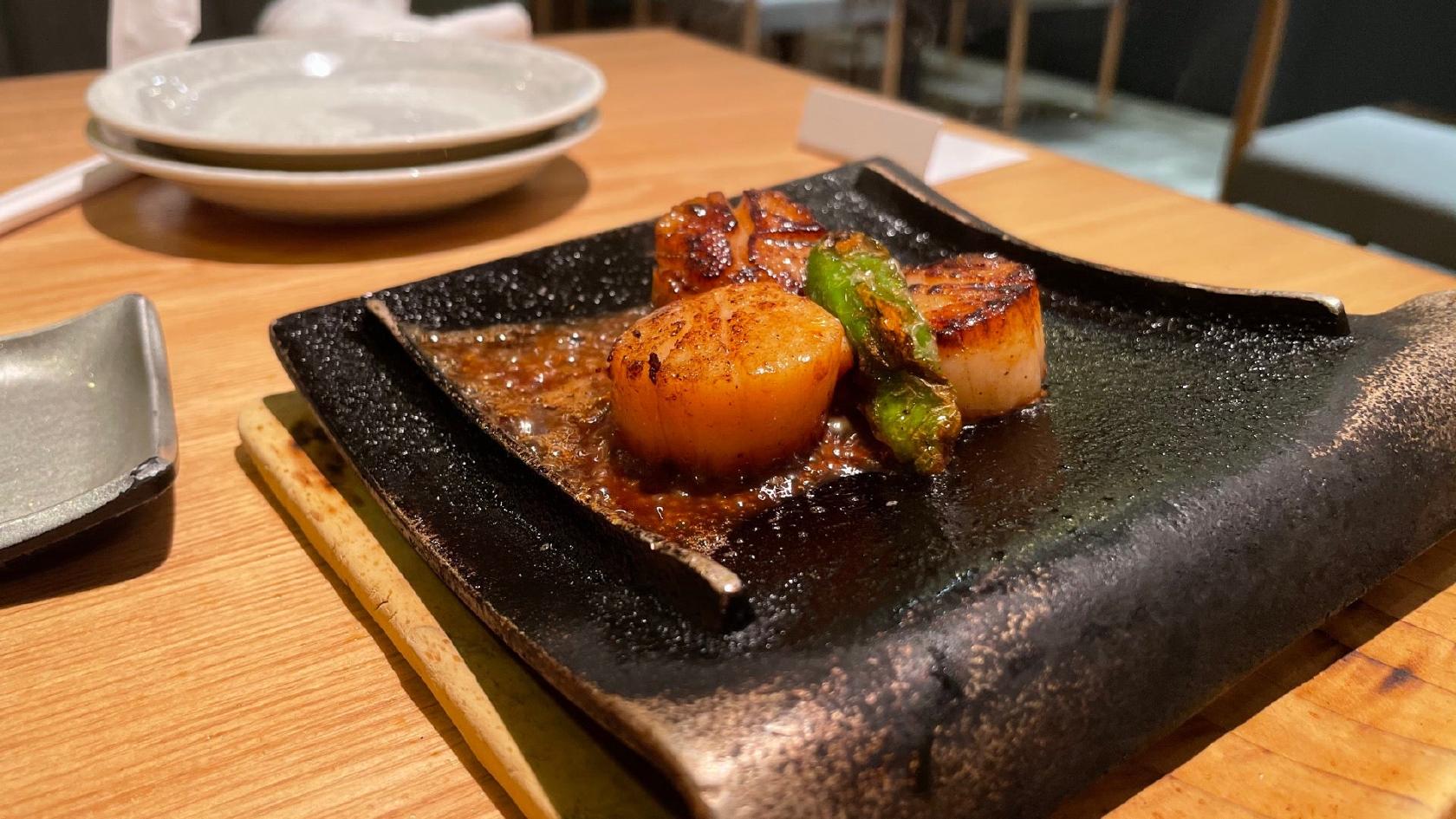 魚活鮮とあぶり焼き 海へ 時計台前店