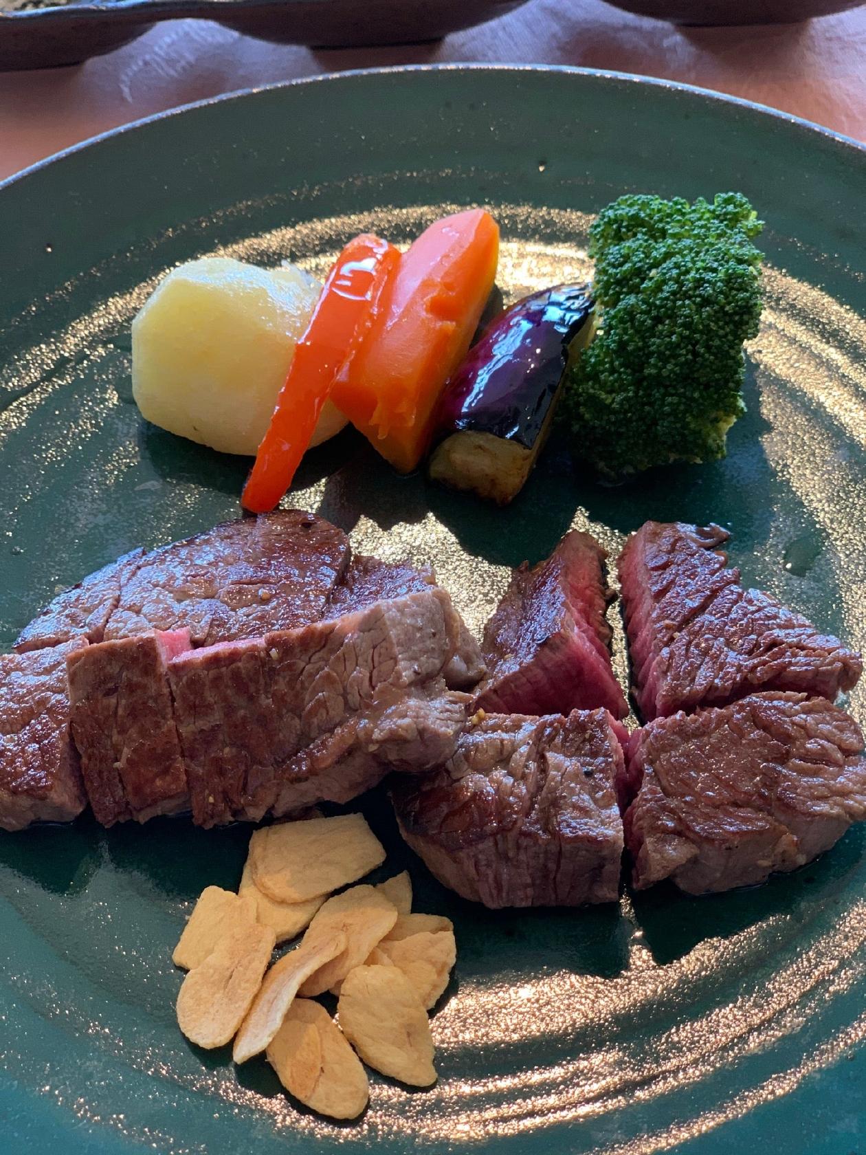 レストランとステーキハウスのお店 松尾かも川