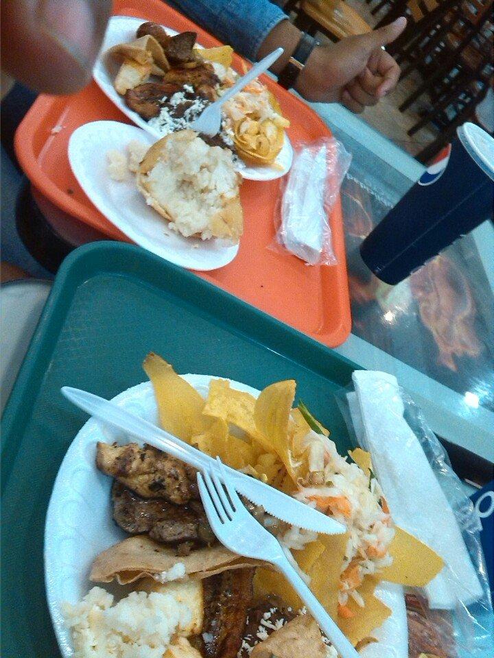 Food Court