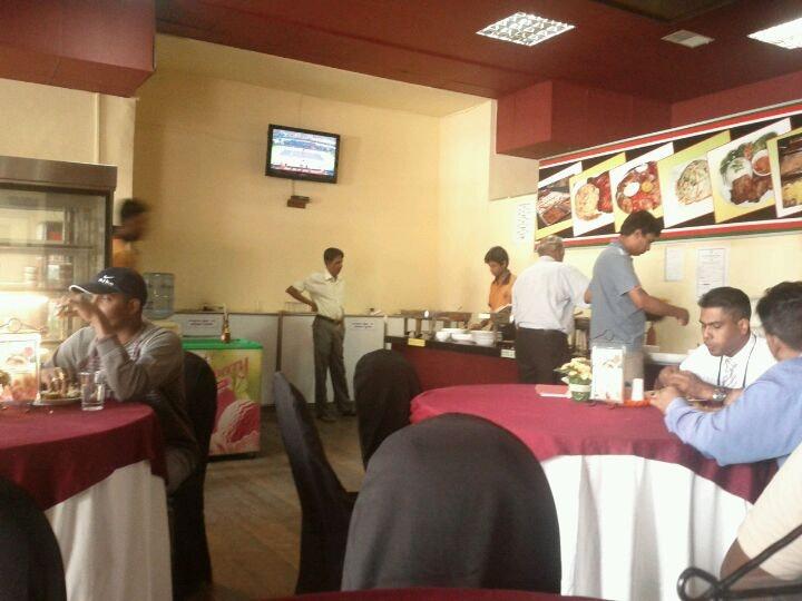 Lak Cafe & Restaurant