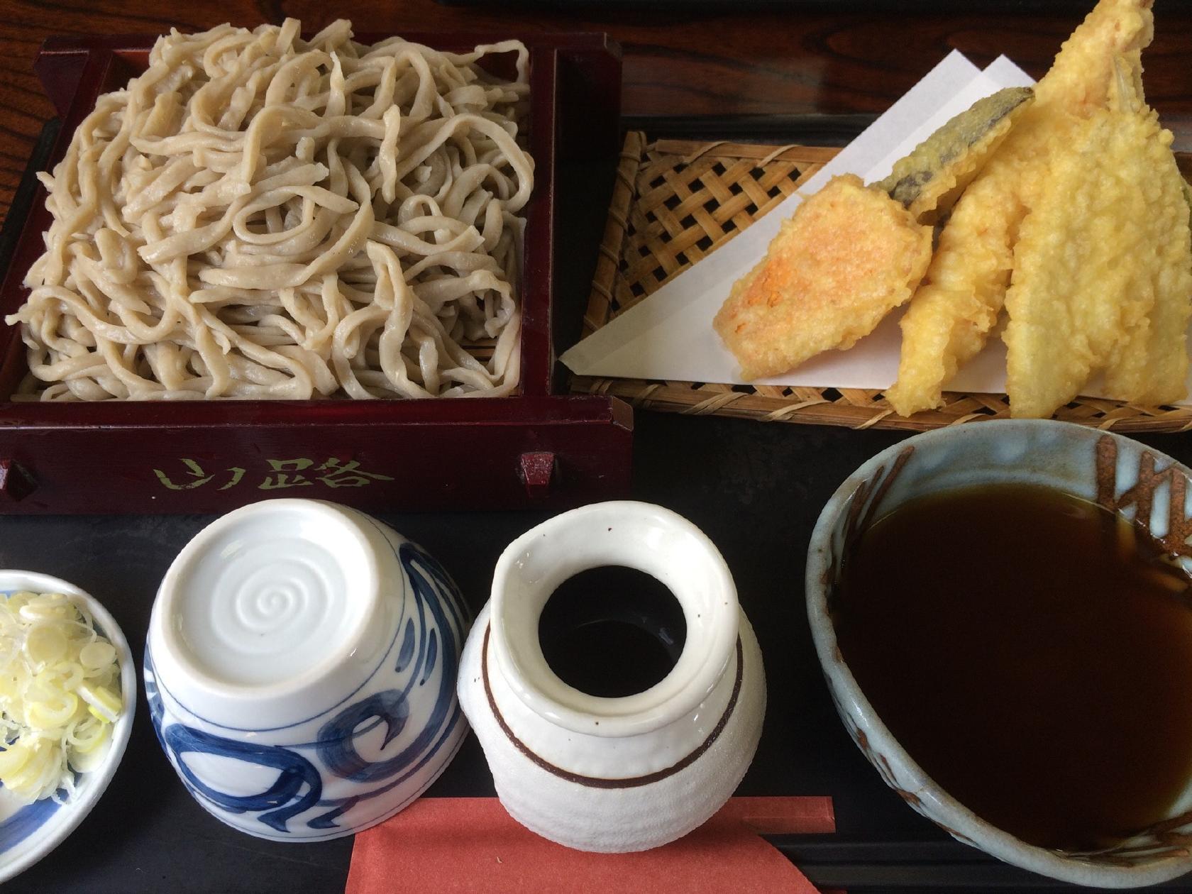 手打ちそば処 山路