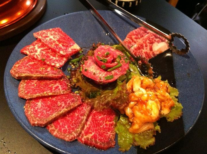炭火焼肉まるこう