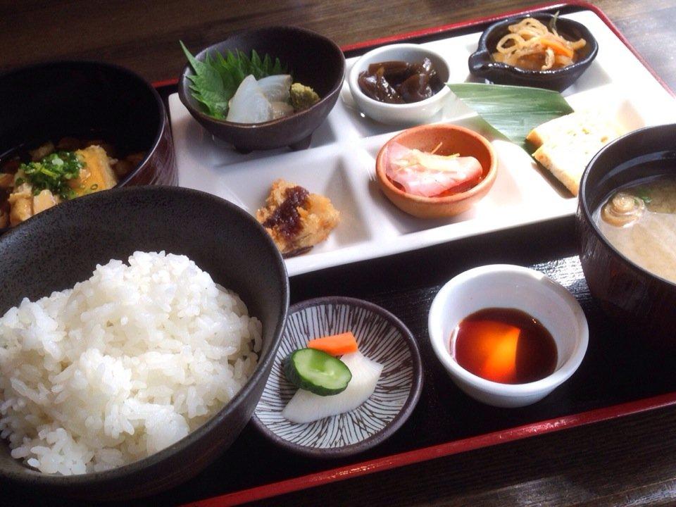 和食の店 び