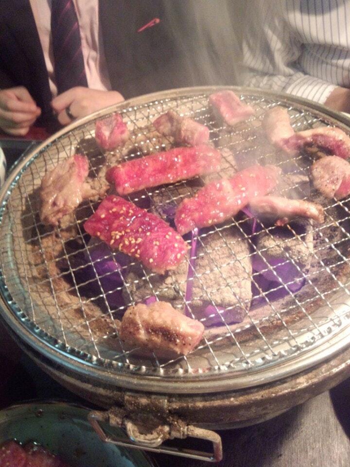 備長炭炭火焼食堂 よろづや