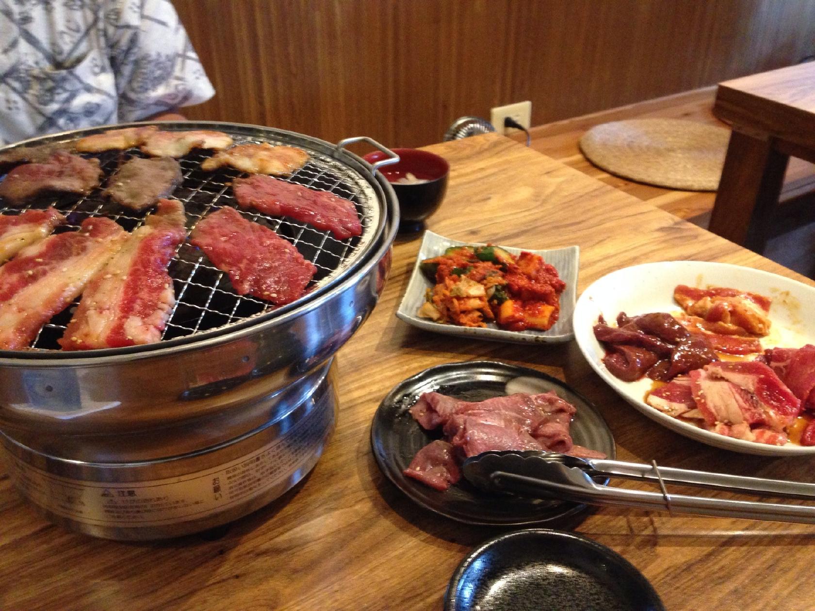 焼肉しし丸 登川本舗
