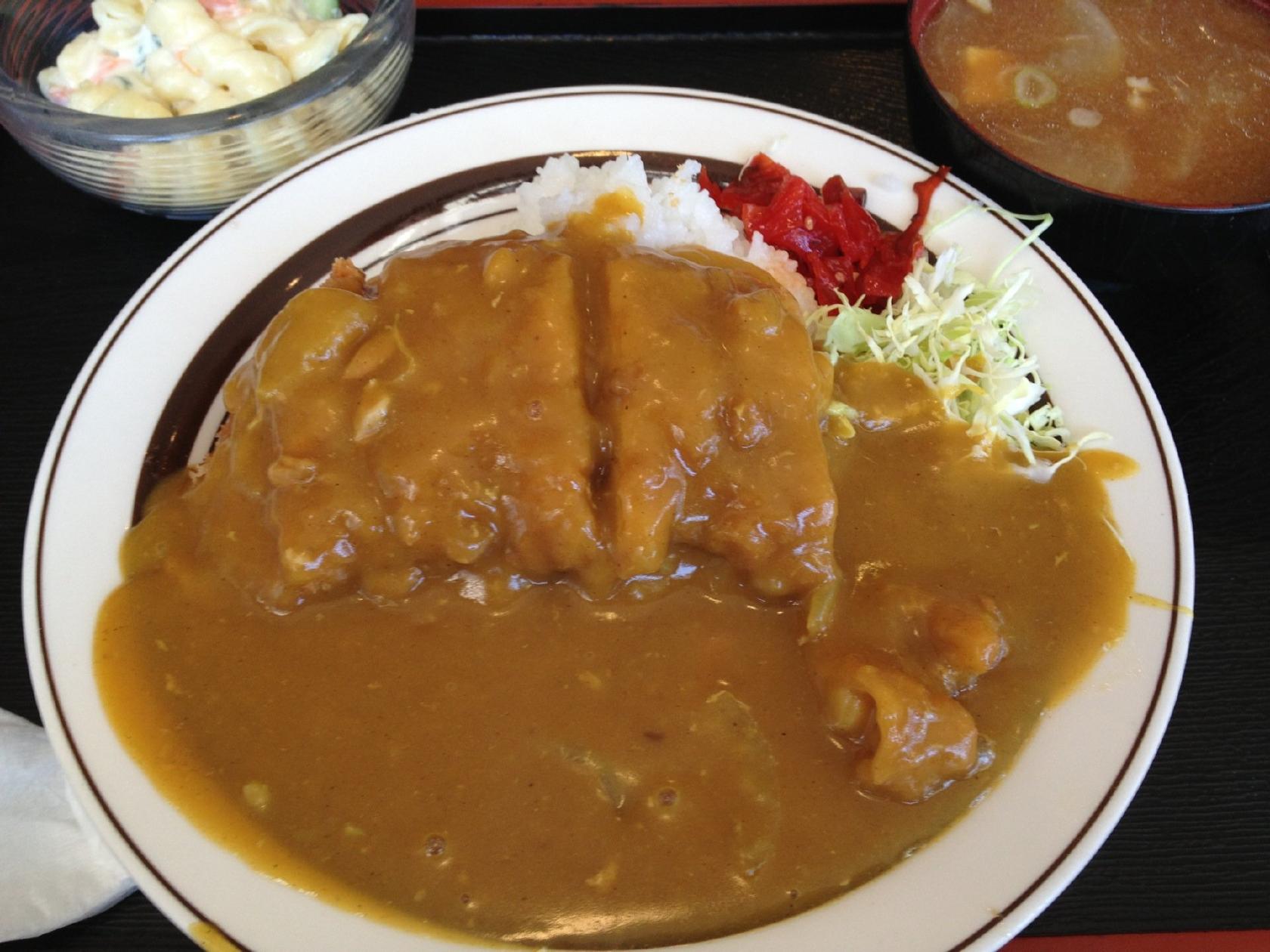 とんかつ 唐揚 おかだ