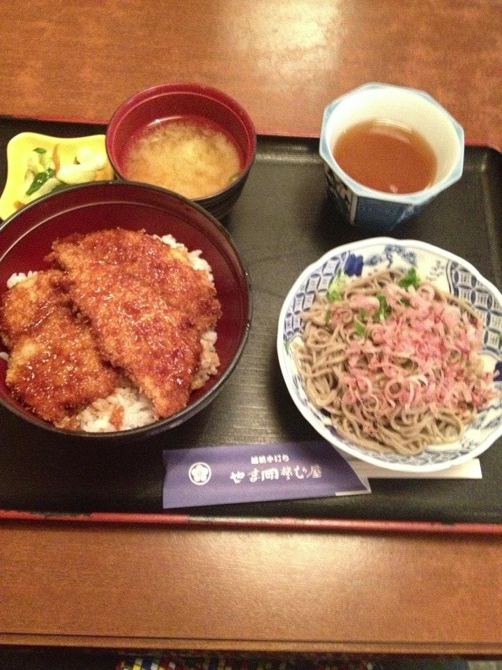 越前手打 やま岡 蕎麦屋