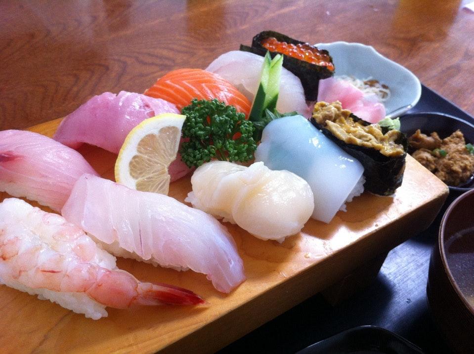 お魚広場 内野鮮魚