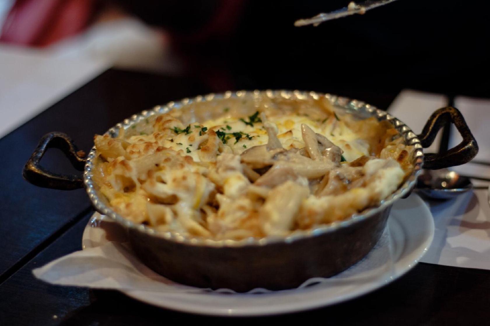 Camino Italian Restaurant رستوران ایتالیایی کامینو