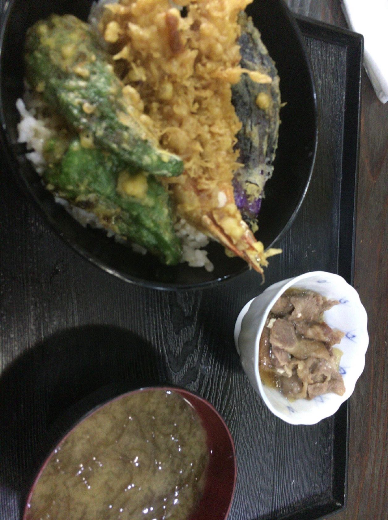 かめや