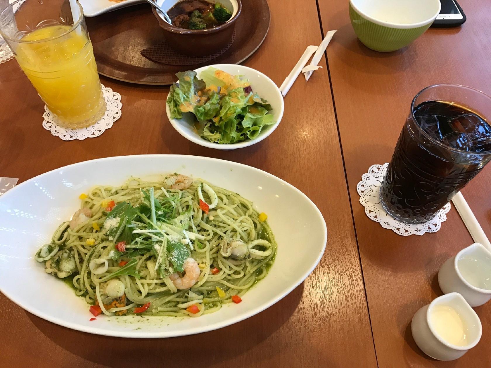 Ducky Duck Cafe