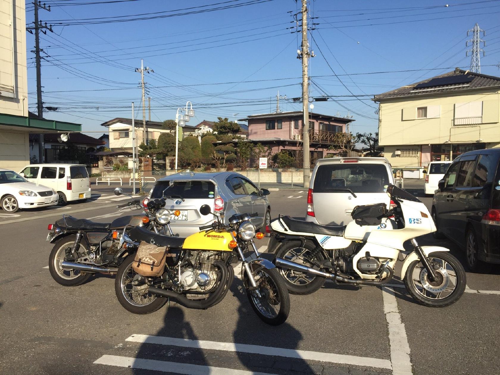 DOMDOMハンバーガー マルエツ岩井店
