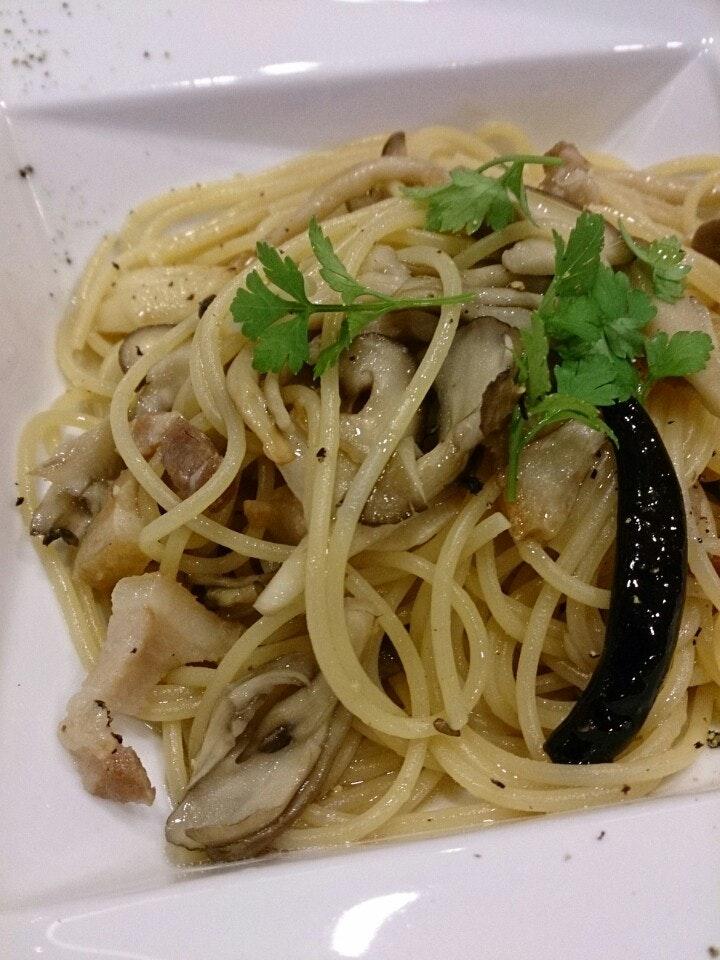 ITALIAN FOOD & DRINK AXIS