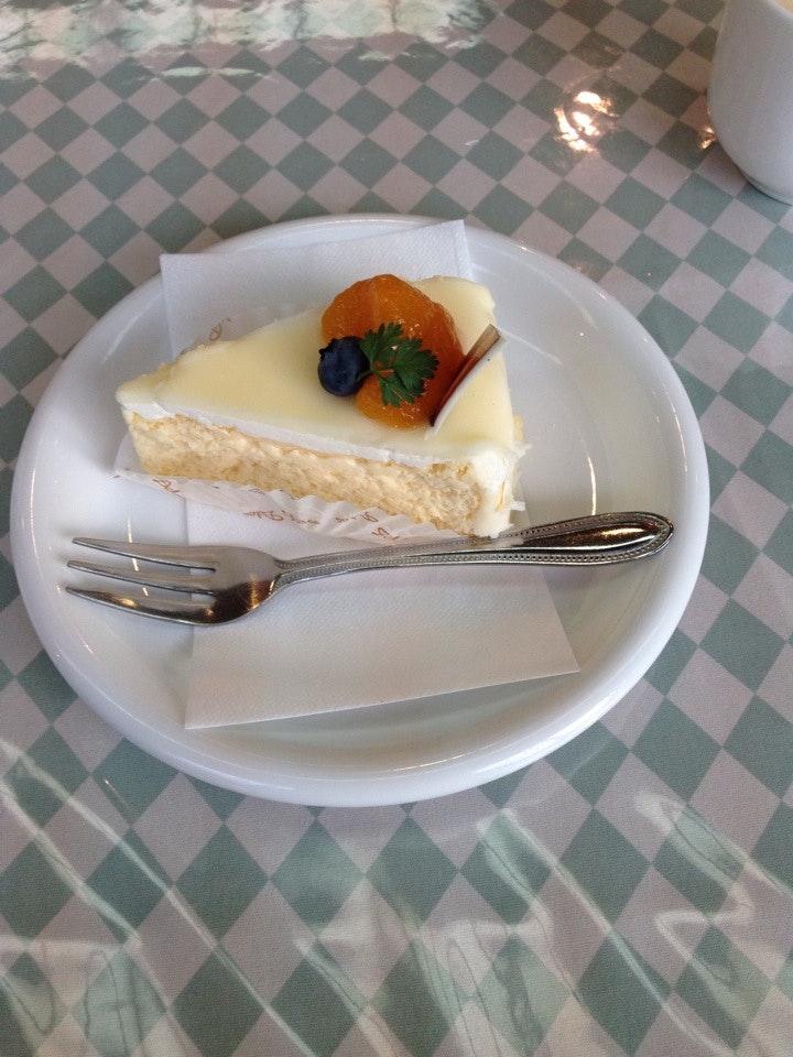 ドルチア 西小岩店