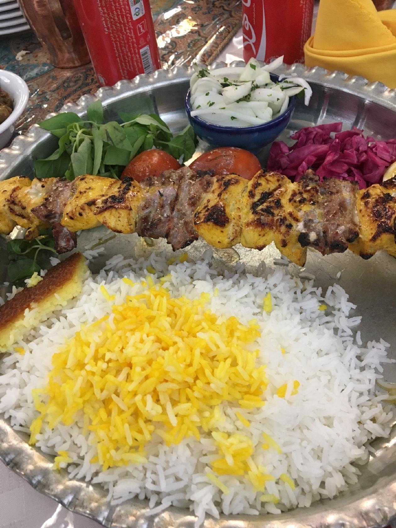 رستوران ستارگان شانديز