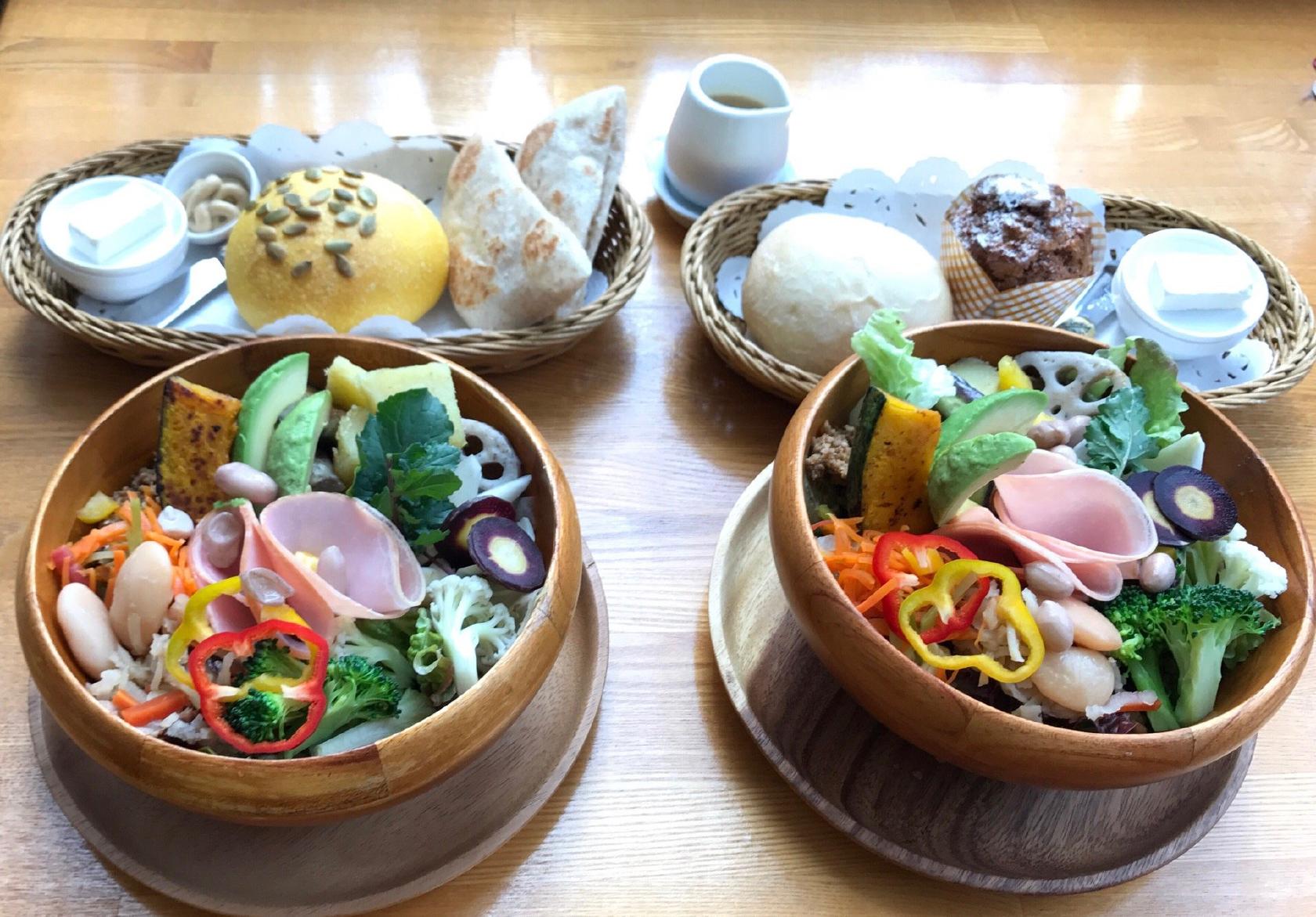 T's ティーズカフェ