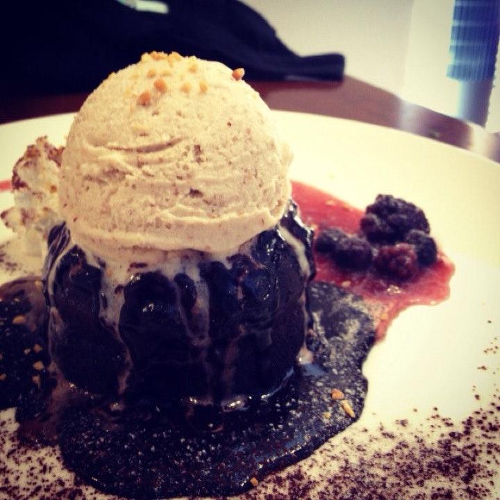J.Eat Cafe