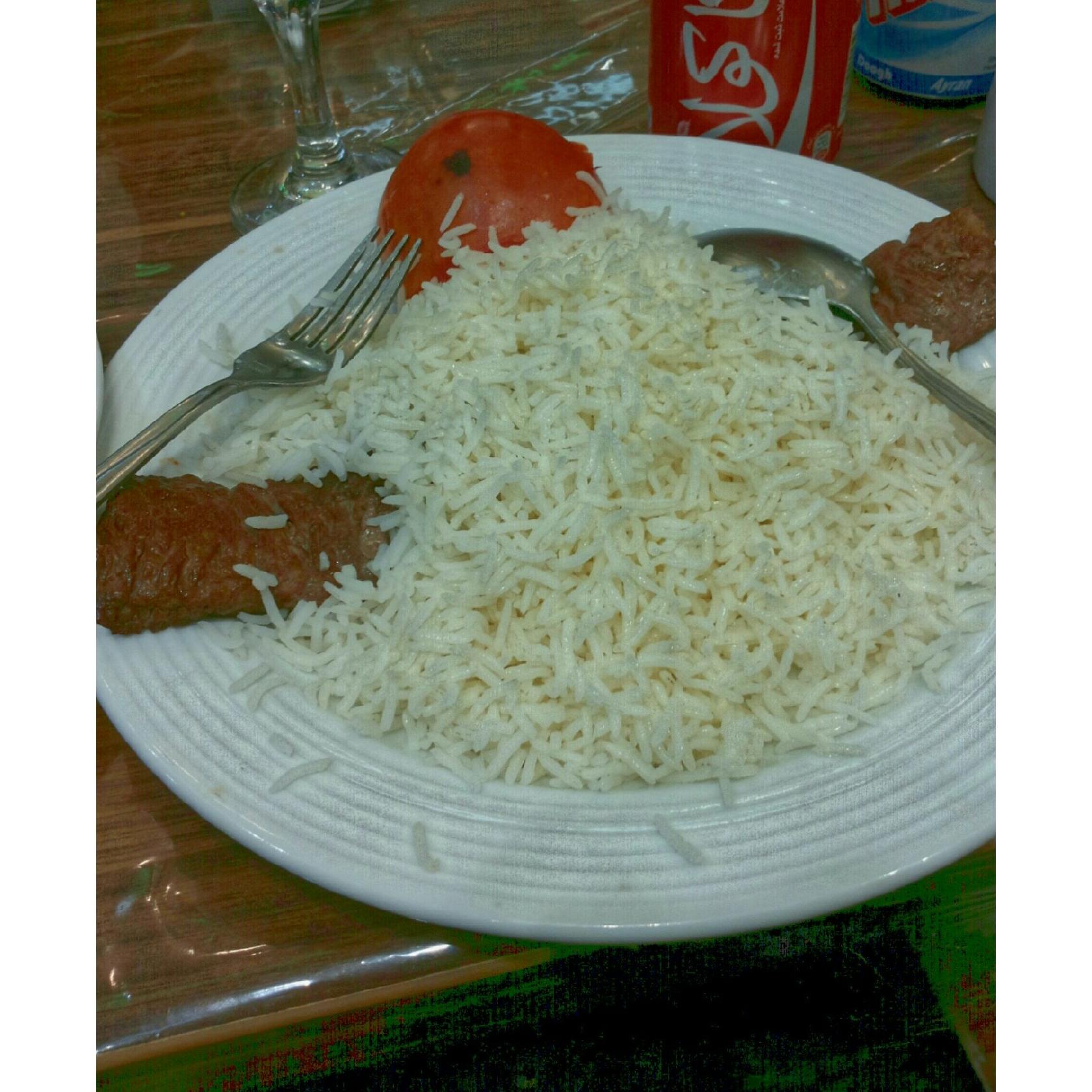 رستوران زيتون zeytoon restaurant