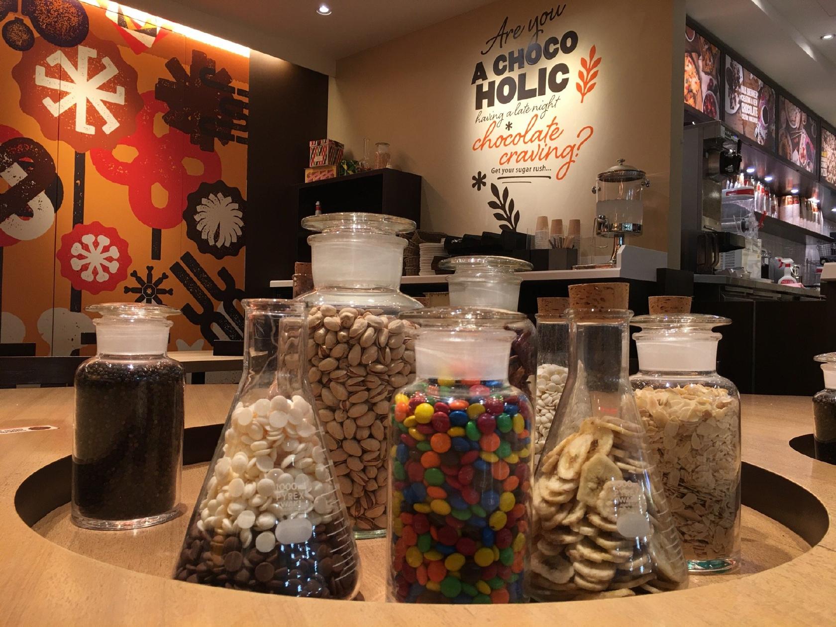 MAX BRENNER CHOCOLATE BAR