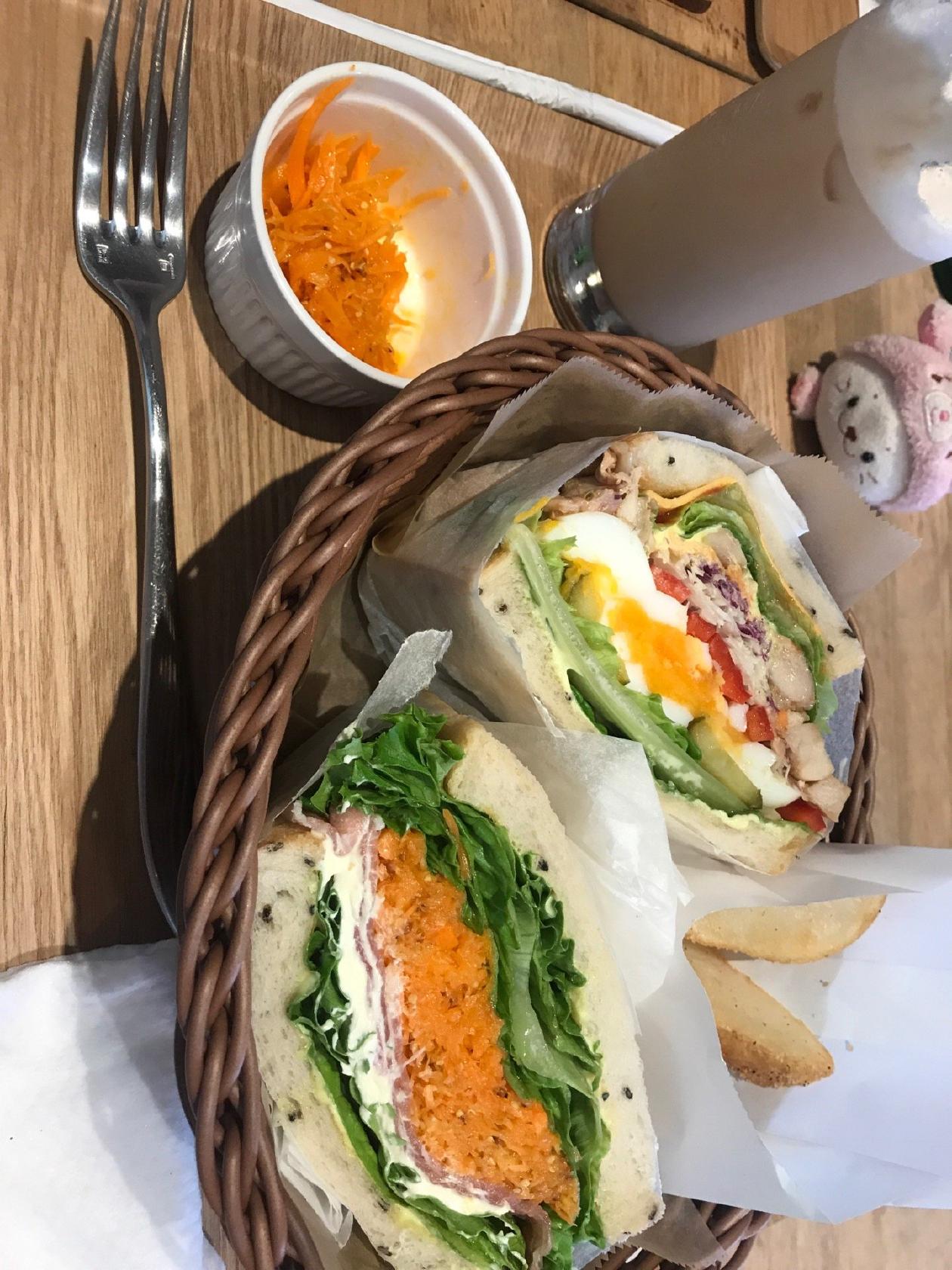 サンドウィッチ　カフェｉｃｈｉ