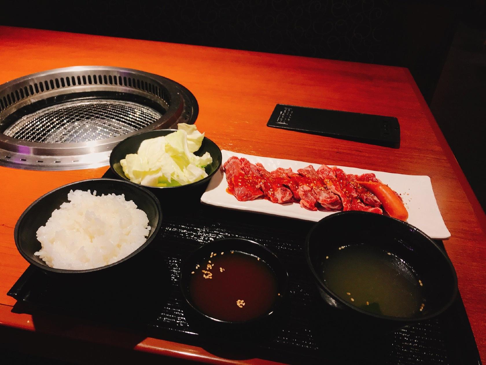 牛兆 本町店