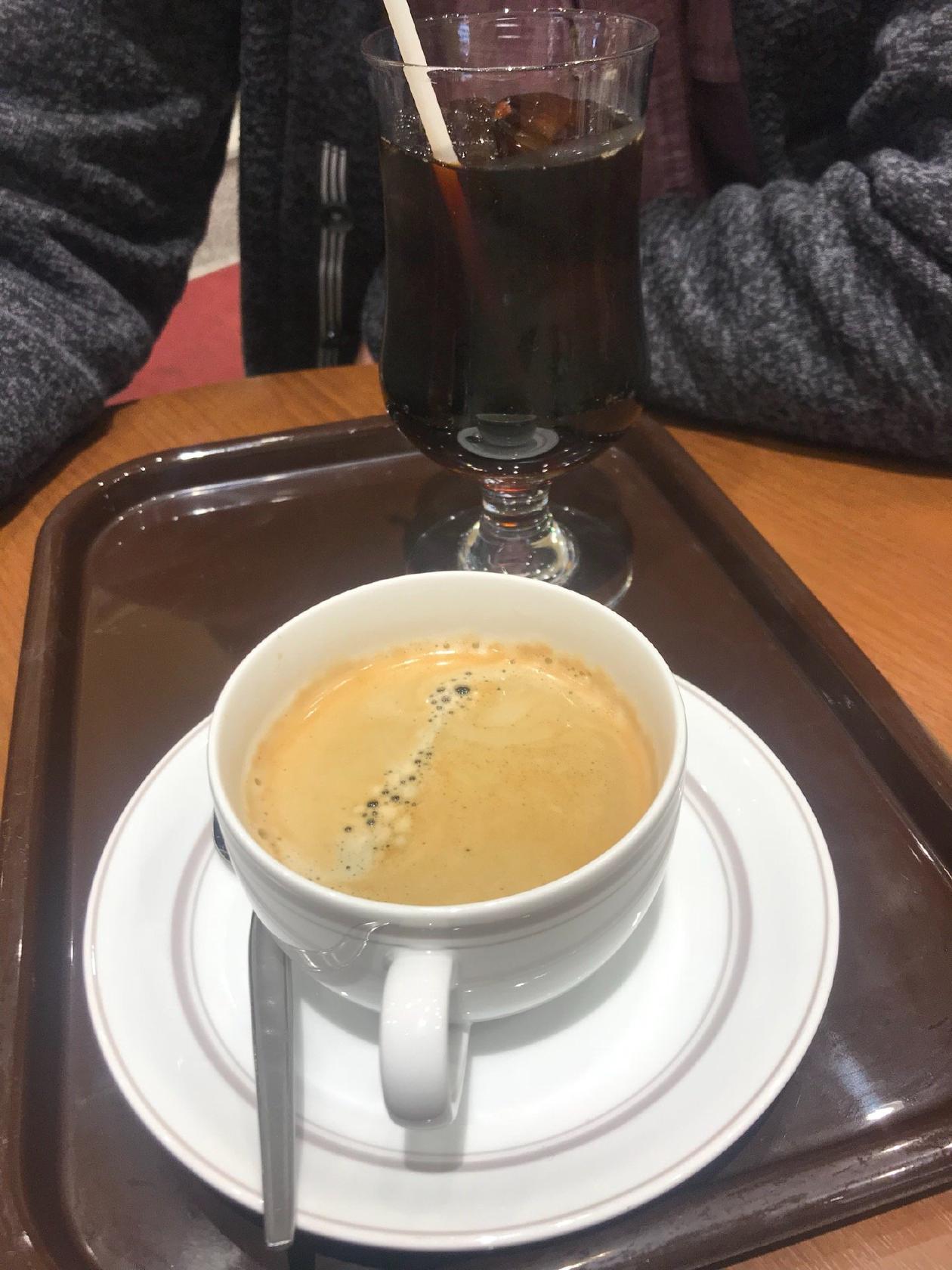 とひ家