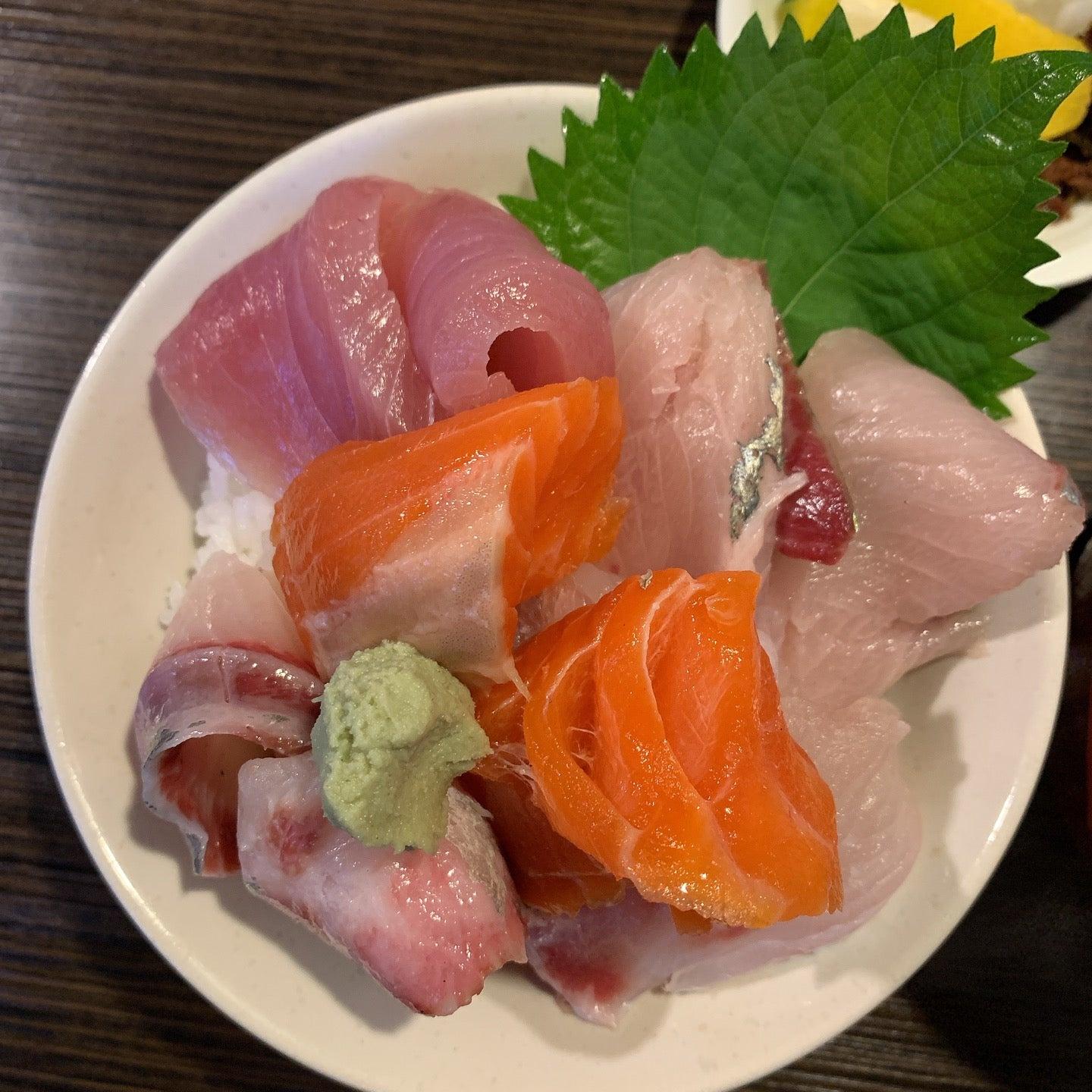 炭火焼 海輪亭