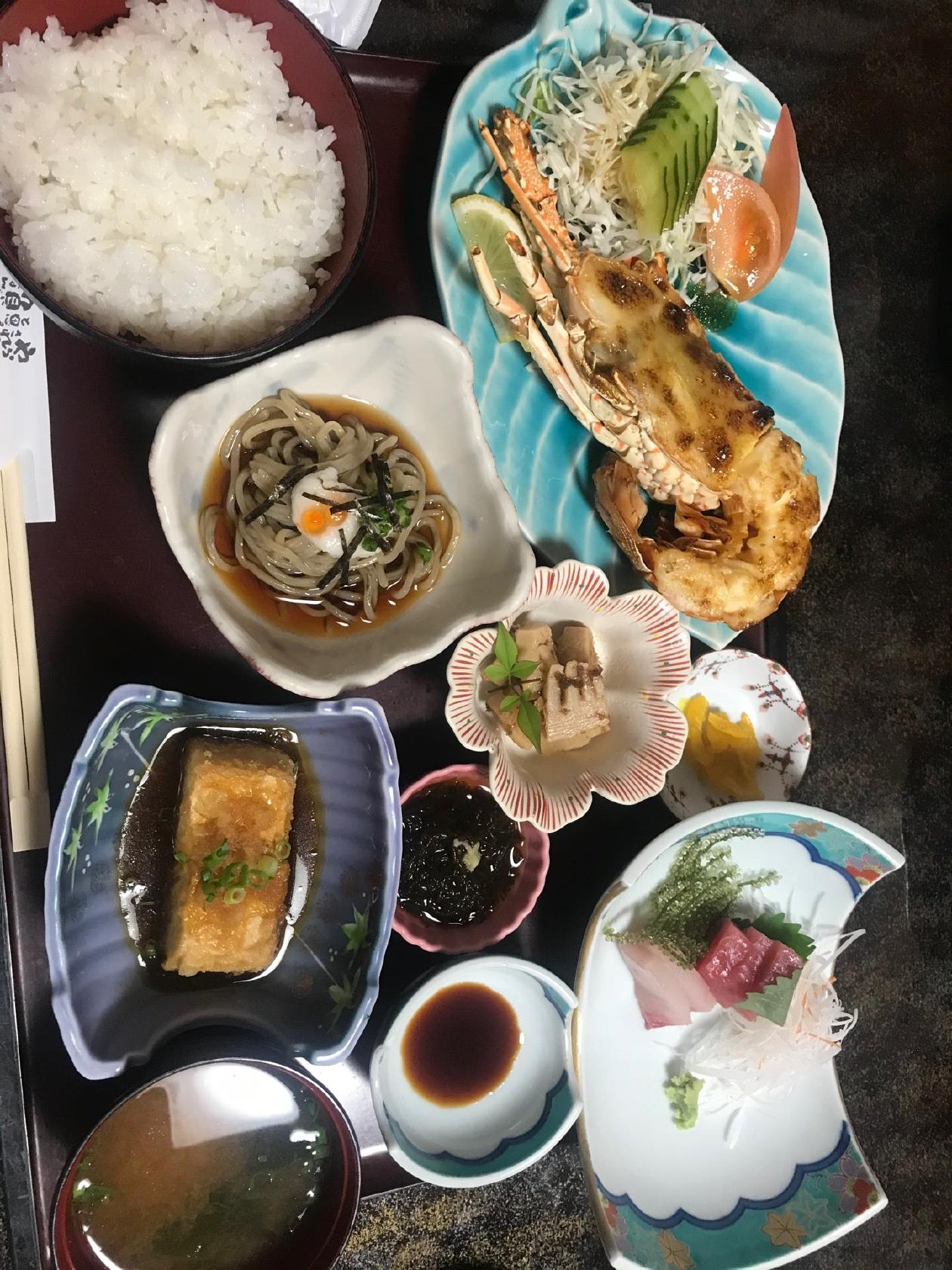 割烹レストラン 磯亭