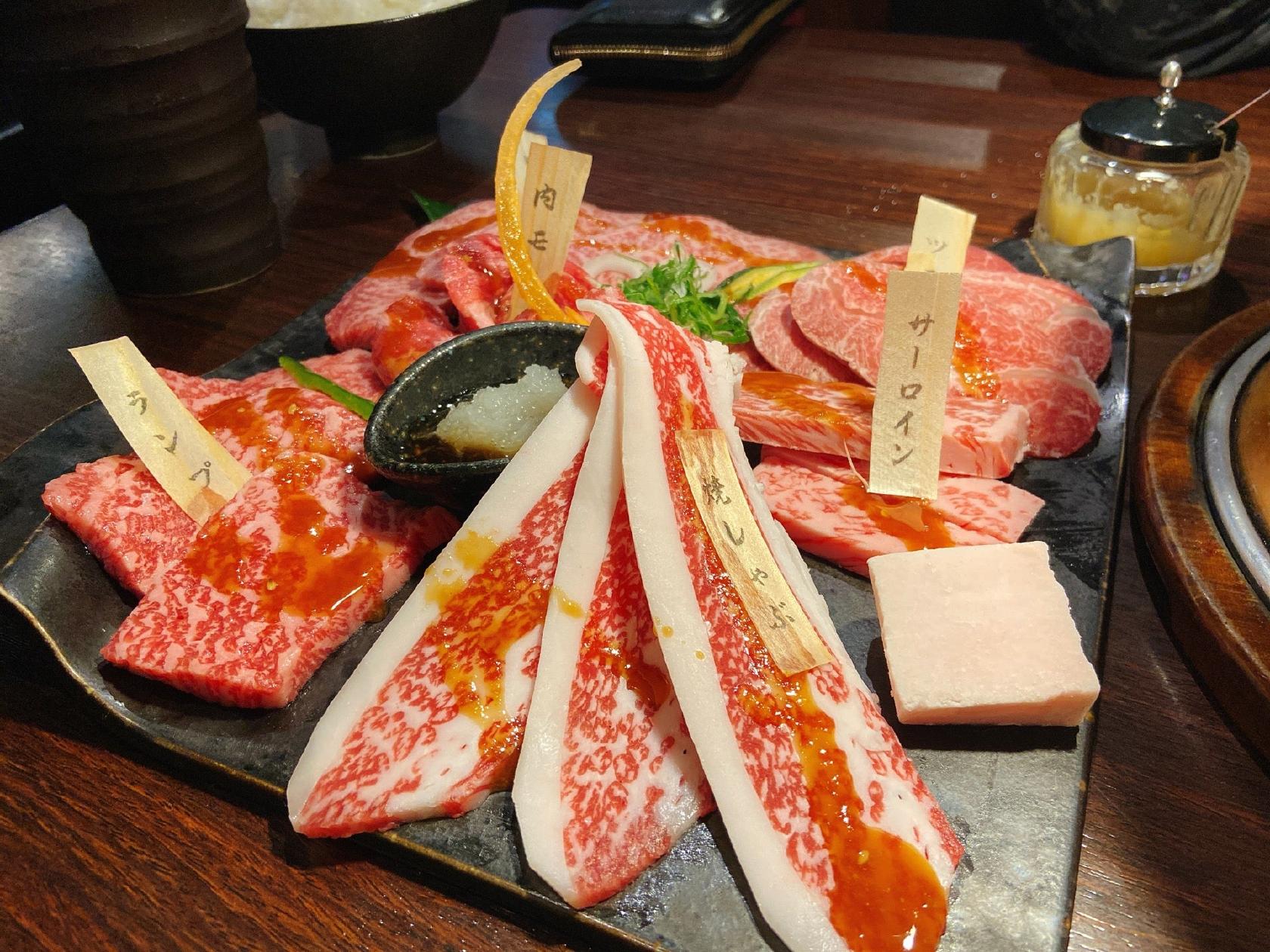 炭火焼肉 みらく