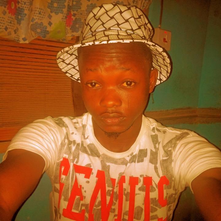 Iwe Iroyin canteen