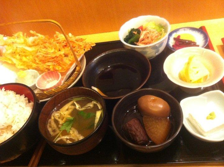 丸八本店