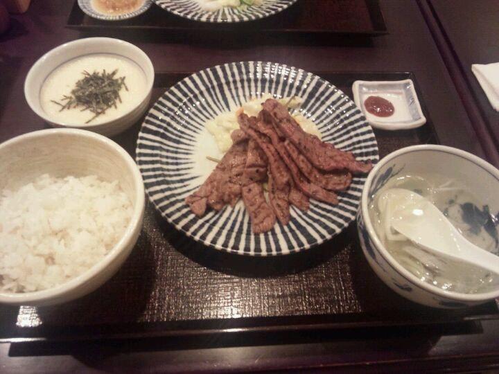 牛たん 伊之助