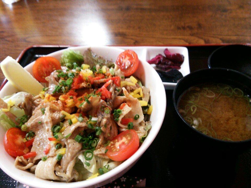 ヨシケン食堂