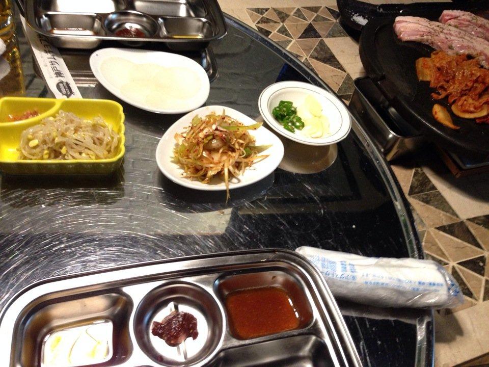 神戸サムギョプサル　佐久平店