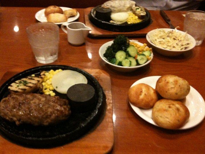 石窯焼きハンバーグ フランクス 越谷店