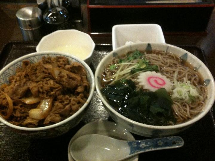 ぎゅう丼 神戸亭