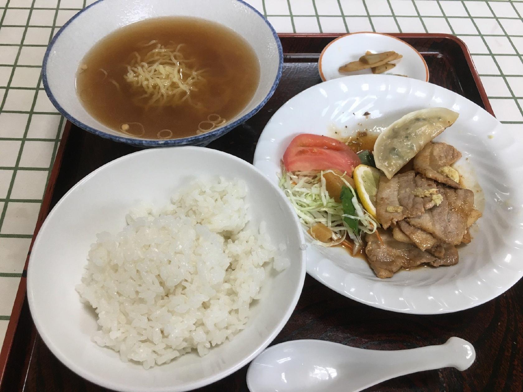 定食はなぞの